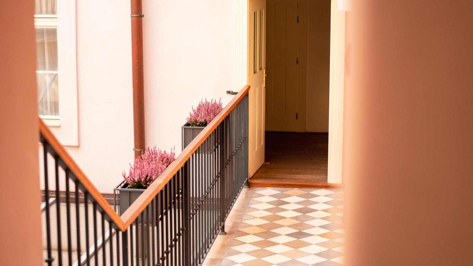 Hotel Golden Key Prague Castle Εξωτερικό φωτογραφία