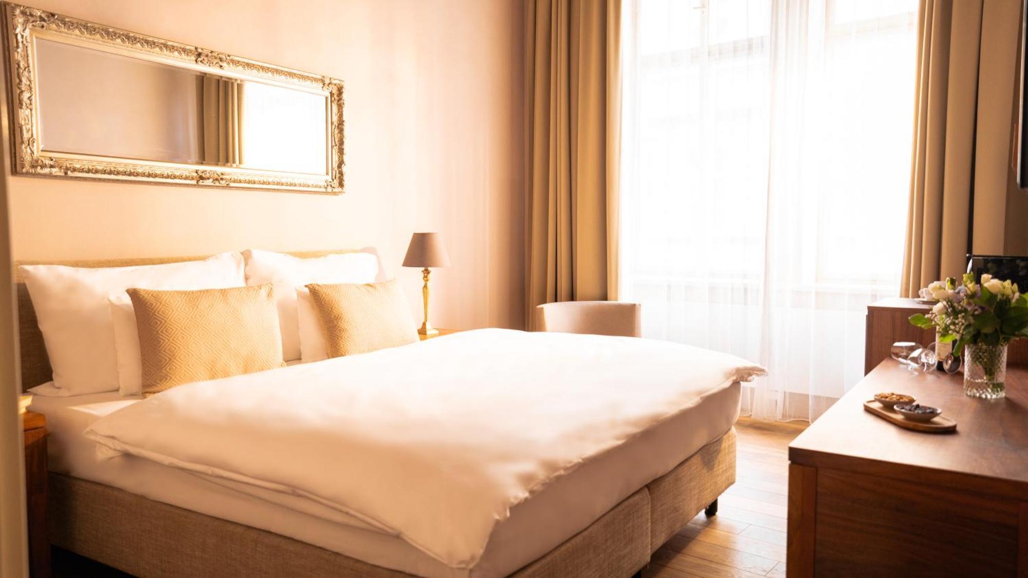 Hotel Golden Key Prague Castle Εξωτερικό φωτογραφία