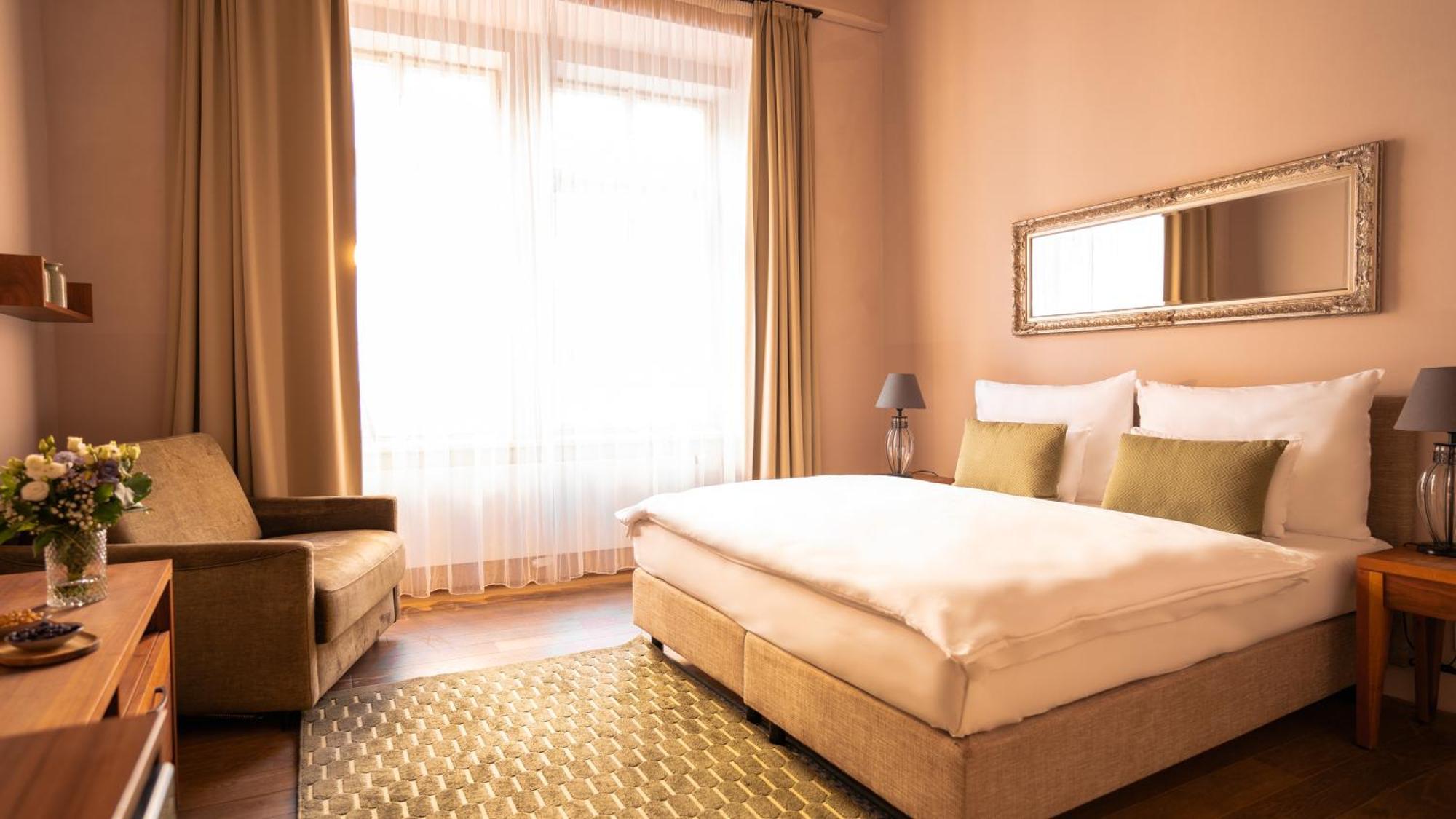 Hotel Golden Key Prague Castle Εξωτερικό φωτογραφία